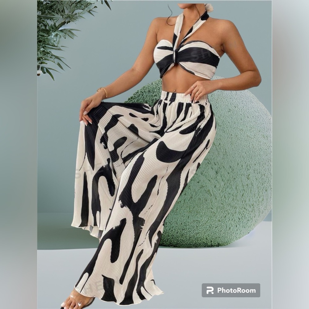 Privé Graphic Print Halter Top & Wide Leg Pants